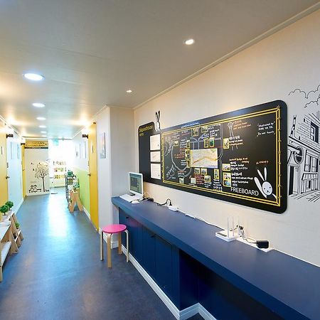 24 Guesthouse Jagalchi Busan Exteriör bild