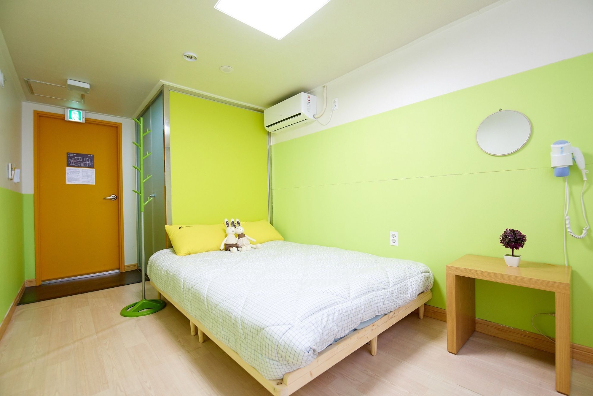 24 Guesthouse Jagalchi Busan Exteriör bild